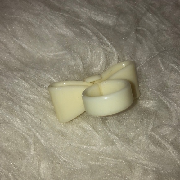 Bow Ring - Picture 4 of 4